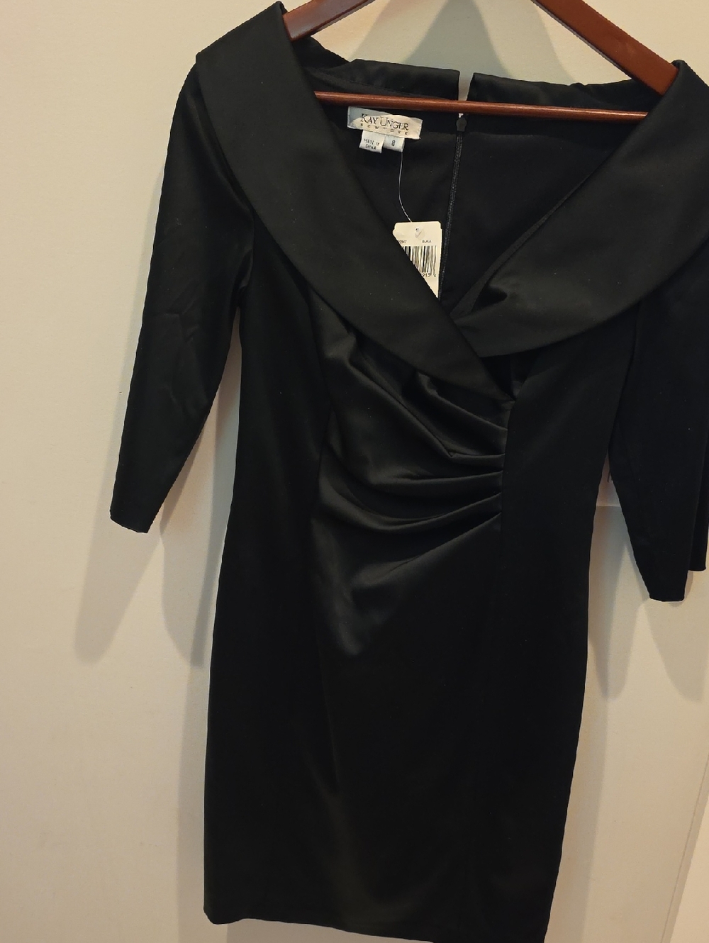 Kay Unger Black Satin Ruched Sheath Dress with Wide Collar Size 8